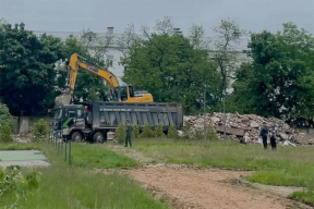 «Иногда не до законов». На колішніх каталіцкіх могілках у Мінску будуюць корпус акадэміі КДБ