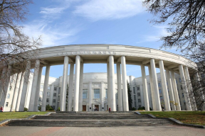 Почему «важнейшая опора» сама держится «на честном слове»