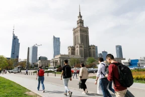 «Жалезная заслона вакол нашай краіны». Беларусам усё цяжэй атрымаць польскія візы