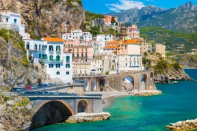 «Двойное преимущество». Как Италия хранит солнечный жар в песке